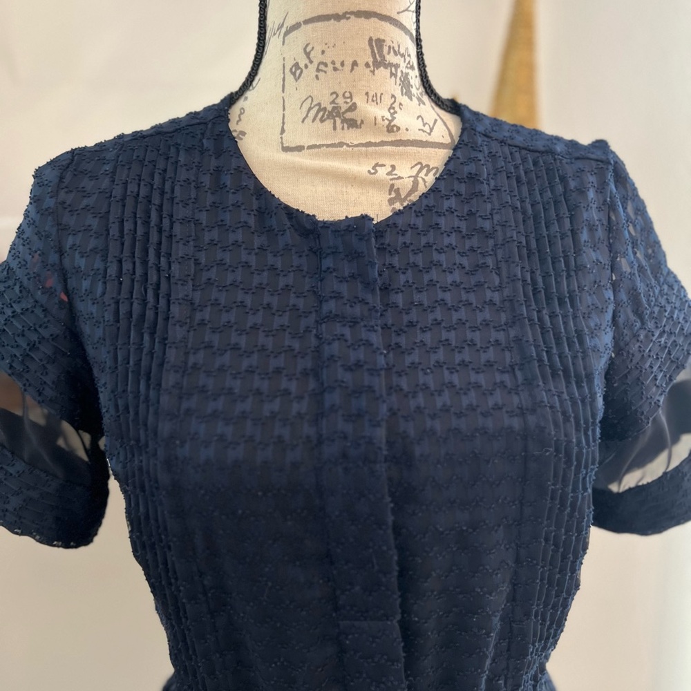 Banana Republic Geo Lace Sheer Panel Navy short Sleeve Dress - Picture 10 of 11